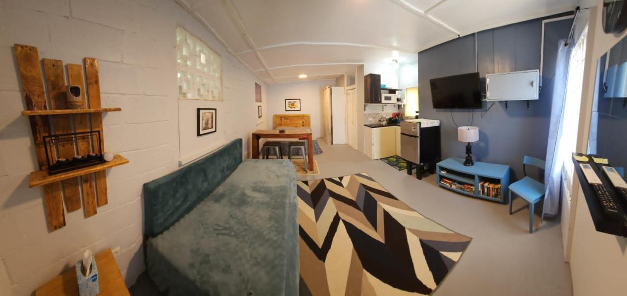 クライストチャーチGloria'S Mini Hideawayアパートメント エクステリア 写真